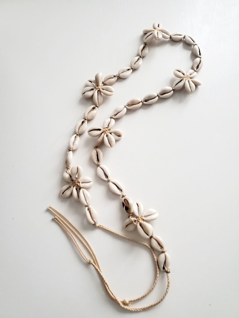 Boho Natural Cowrie Shell Flower Choker Necklace Beachy Coastal